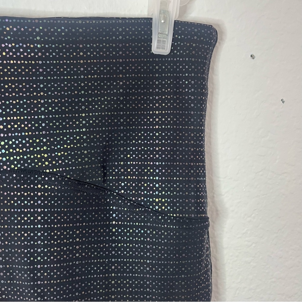 Spanx Metallic Mist 7/8 Leggings Size Medium - Picture 5 of 12